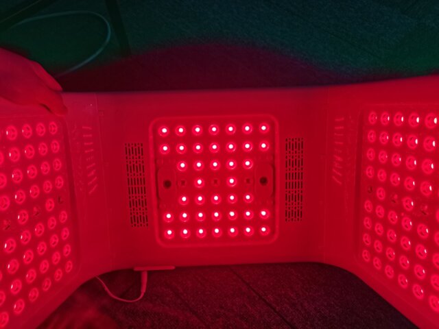 LUMYHEALTH™ LED Light Therapy Machine