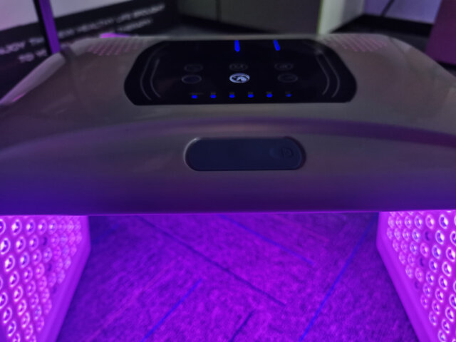 LUMYHEALTH™ LED Light Therapy Machine