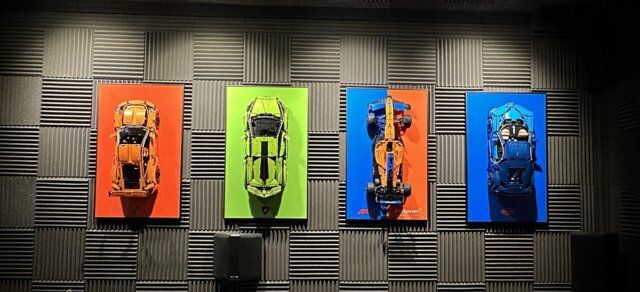 Premium Wall Mount Display Frame for LEGO® Technic™ Porsche 911 GT3 RS 42056