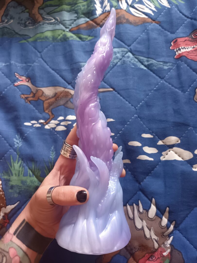 Kraken Fry Tentacle Dildo in lilac — customer photo review