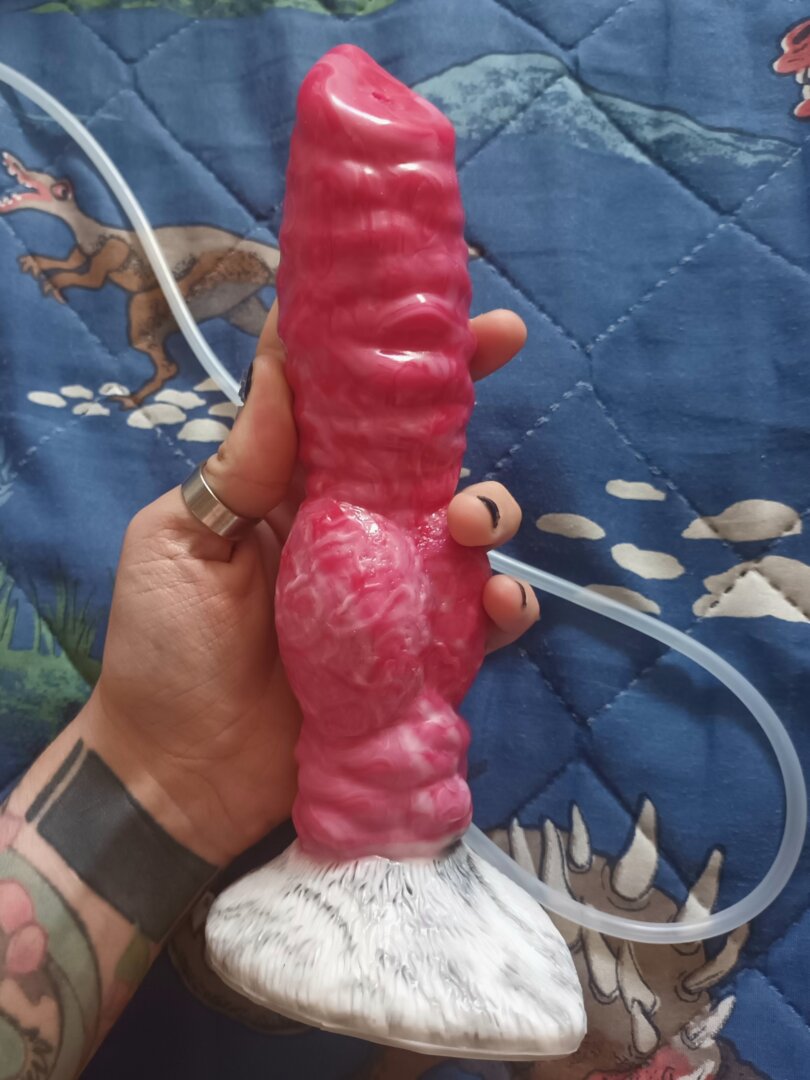 Ejaculating Wolf Dildo in fuchsia pink with grey base — customer photo review