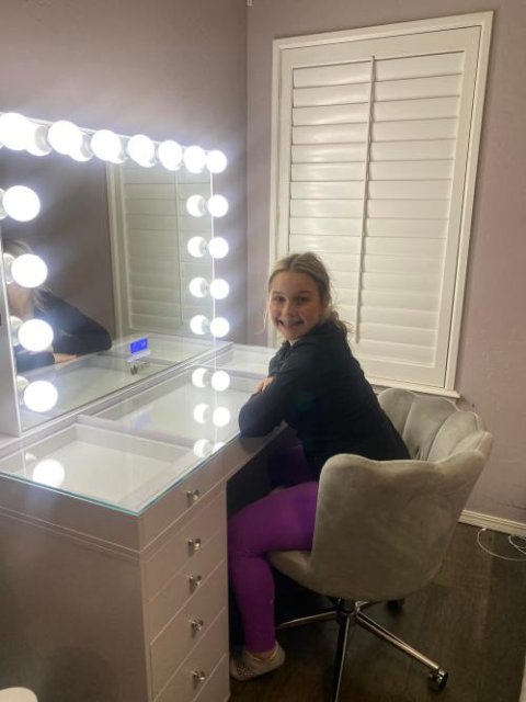 Stella Hollywood Makeup Vanity Station - White