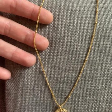 Mother of Pearl Pendant Gold Necklace review