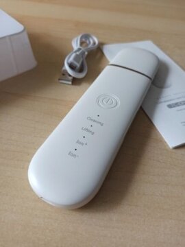 Ultrasonic Skin Scrubber review
