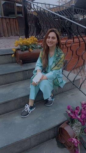 Husn (Beauty) - Shaded Green Stole