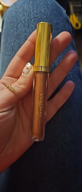 (1 + 1 Free) Diamond Shine Liquid Lipstick