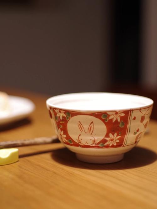 Sweet Japanese buy relief rabbit eating ceramic bowl