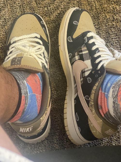 Customer photo of Dunk Low Premium QS SB x Travis Scott 'Cactus Jack'