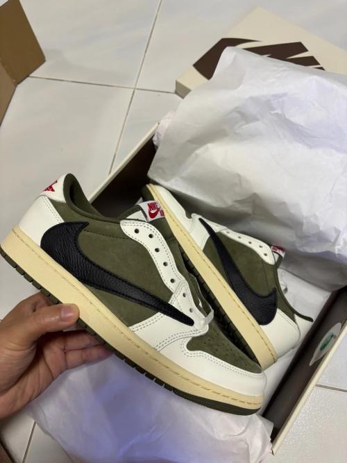 Customer photo of AJ 1 Retro Low x Travis Scott 'Medium Olive'