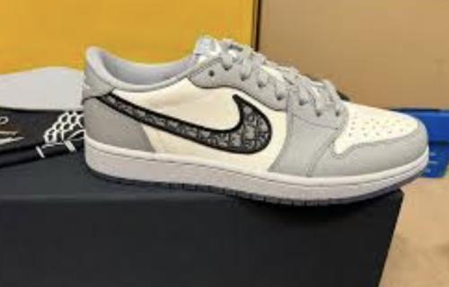 Customer photo of AJ 1 High x CD