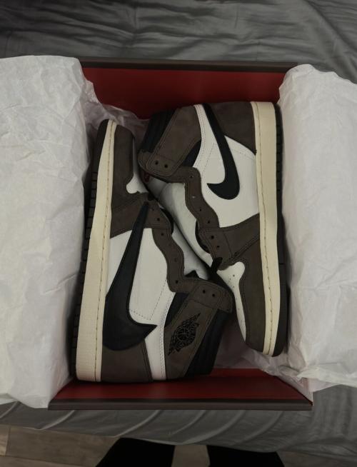 Customer photo of AJ 1 x Travis Scott Retro High OG 'Mocha'