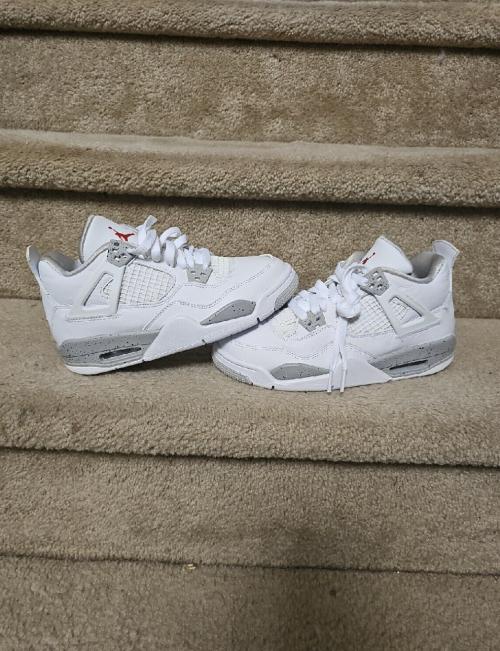 Customer photo of AJ 4 Retro 'White Oreo'