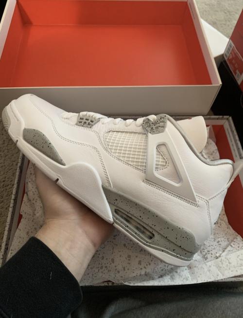 Customer photo of AJ 4 Retro 'White Oreo'
