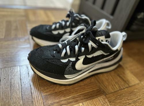 Customer photo of Sacai x VaporWaffle 'Black White'