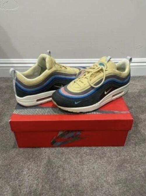 Customer photo of AM 97 x Sean Wotherspoon