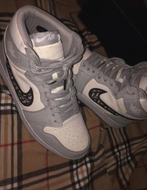 Customer photo of AJ 1 High x CD
