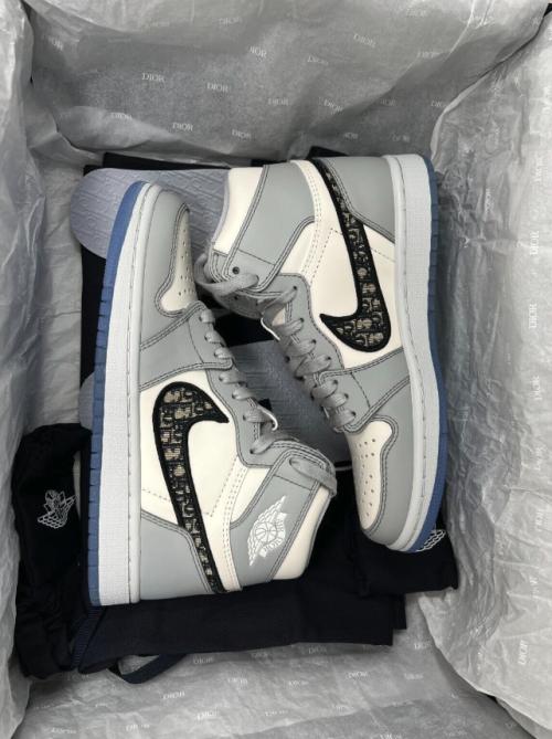 Customer photo of AJ 1 High x CD