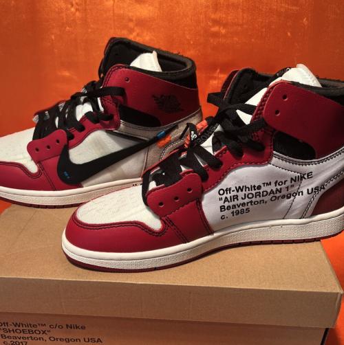Customer photo of AJ 1 Retro High OG x OW 'Chicago'