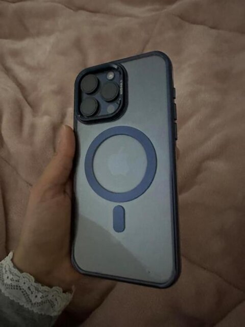 📸 HD Camera Lens Protector iPhone Case with Magnetic Kickstand