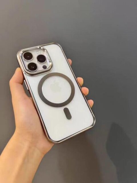 📸 HD Camera Lens Protector iPhone Case with Magnetic Kickstand
