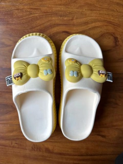 Ultimate Relaxation Cloud Slippers: Cushioned Comfort for Your Feet 🌈
