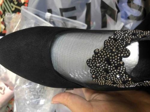 👗 Walk in Style: Breathable Leather Shoes for Any Outfit 🌈