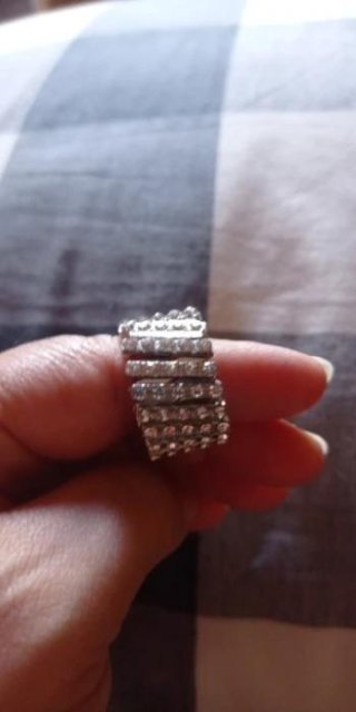 🎁 Den perfekta presenten: Konvertibel armring med gnistrande CZ-glamour 💎