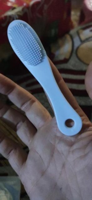 💧 SoftGlow Facial Cleansing Brush:  Perfect for Sensitive Skin 💖