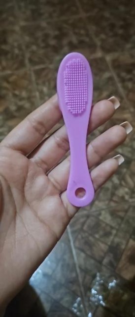 💧 SoftGlow Facial Cleansing Brush:  Perfect for Sensitive Skin 💖