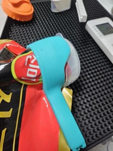 Smart Seal Bag Clips: Keep Snacks Fresh & Organized 🛒