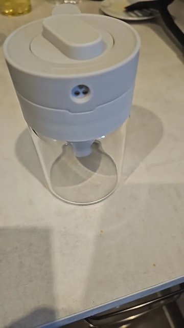 🌟 Kitchen Essential: Spice Jars with Lock & Measuring Spoon 🥄👩‍🍳