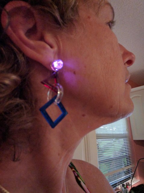 💎Glowing Fashion Earrings : Sparkle & Shine All Night🌙