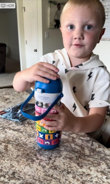 🎒 Waterfles met Slimme Wiskunde: Leren en Gehydrateerd Blijven 💡