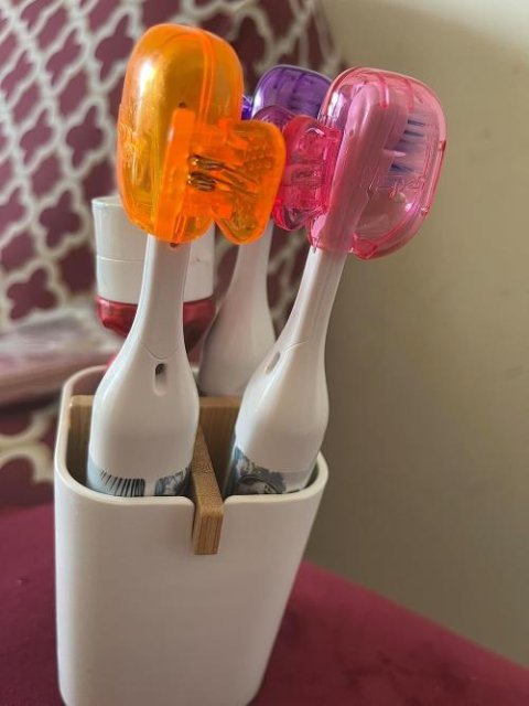 🎒 Protecteurs de brosse à dents portables: Compagnons de voyage colorés et hygiéniques 🌟
