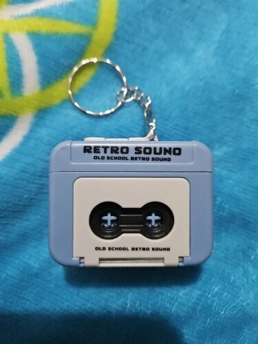 🎶 Retro Mini Tape Recorder Keychain: Record, Play & Relive Memories 🎤✨