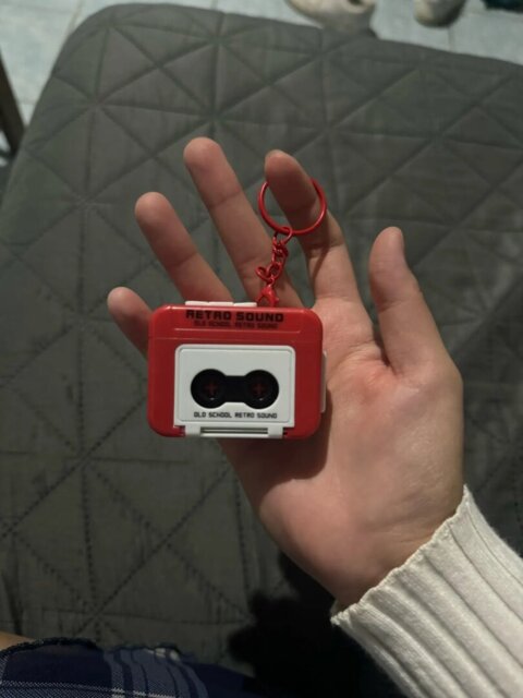 🎶 Retro Mini Tape Recorder Keychain: Record, Play & Relive Memories 🎤✨