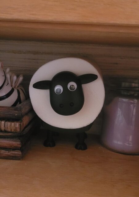 🐑 Black Sheep Toilet Paper Holder: Cute & Functional 🧻✨