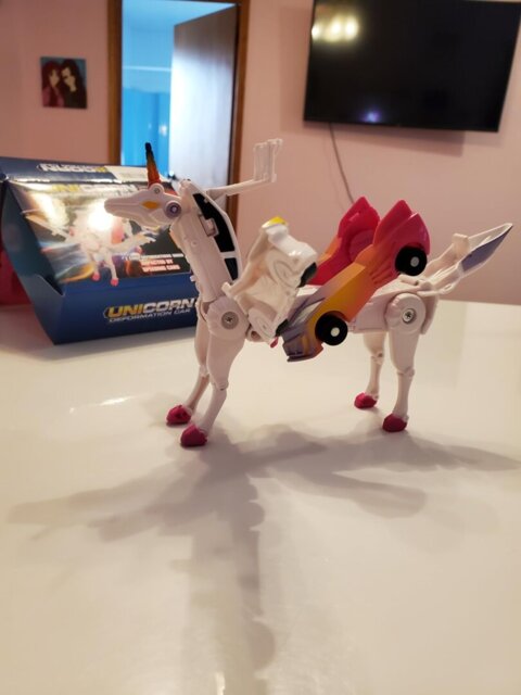 🎁 The Ultimate Gift: A Car That Turns Into a Unicorn! 🦄🚗