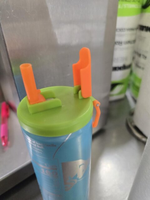 ✨Spill-Proof Can Lids & Reusable Silicone Straws : Keep Drinks Fresh & Mess-Free🥤