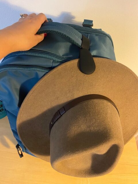 🧲 Strong Magnetic Hat Clip: The Perfect Travel Companion