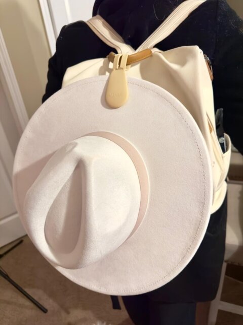 🧲 Strong Magnetic Hat Clip: The Perfect Travel Companion