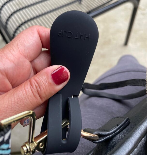 🧲 Strong Magnetic Hat Clip: The Perfect Travel Companion