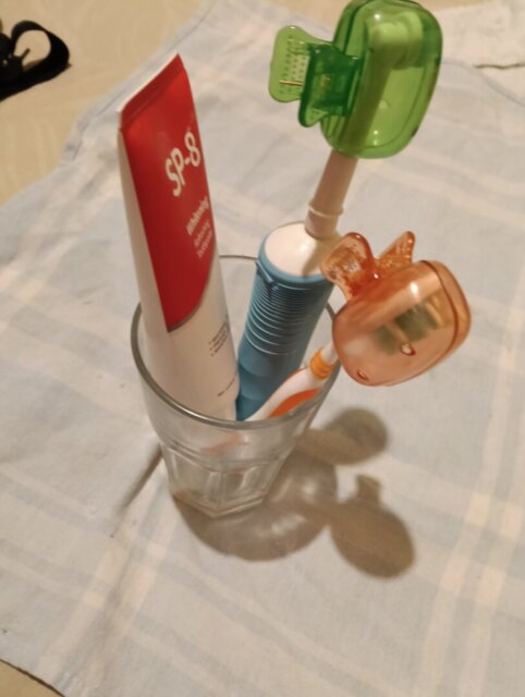 🎒 Portable Toothbrush Protectors: Colorful & Hygienic Travel Companions 🌟
