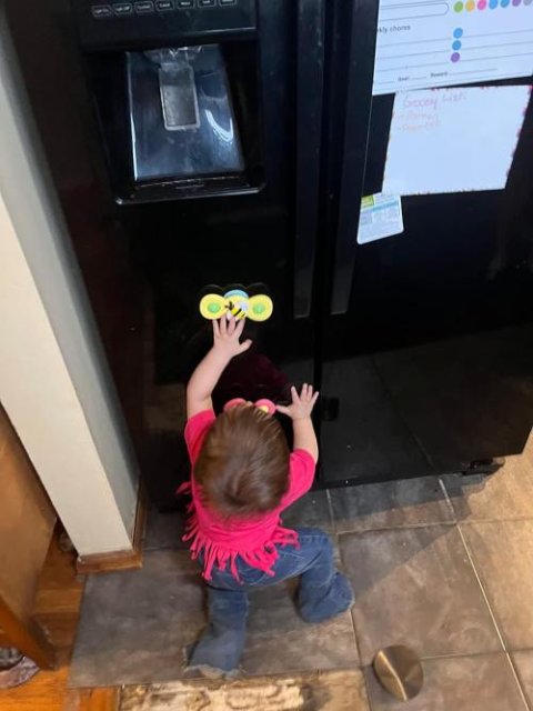 Suction Fun Spinner: Keep Hands Busy, Minds Happy