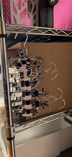💼 Durable Elegance: Upgrade Your Hanging Experience with Our Portable Metal Hanging Clips