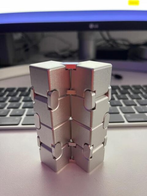 🌟 Stay Calm & Focused: Premium Aluminum Infinity Cube – The Ultimate Stress Buster