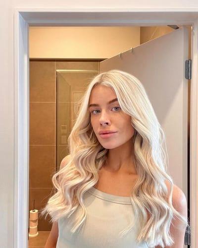 Customer wearing Muse extensions