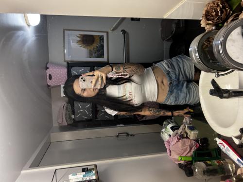 Customer wearing Muse extensions