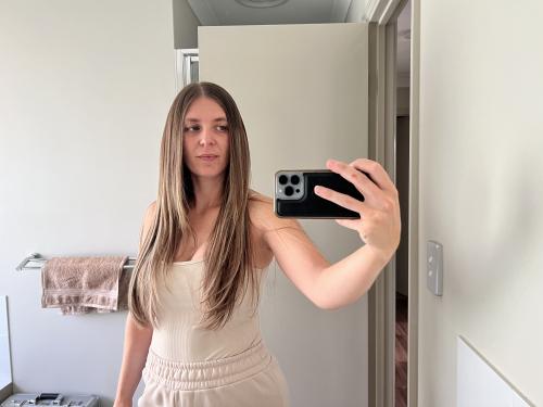 Customer wearing Muse extensions