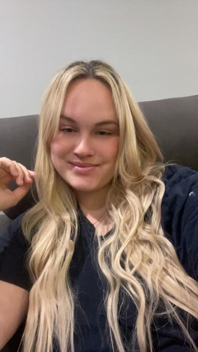 Customer wearing Muse extensions